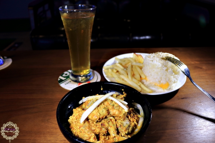 【台南 東區】蜂橙複合式餐飲美食酒吧.早午餐.冰沙和果汁吧