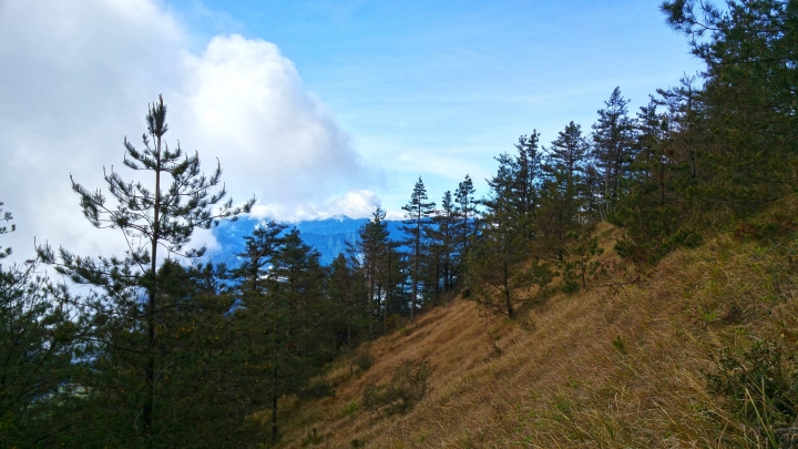 挑戰百岳 七卡山莊雪山東峰行