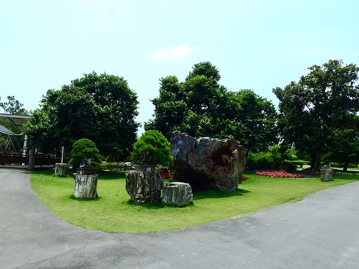 佔地五甲:彰化溪州鄉萬景藝苑