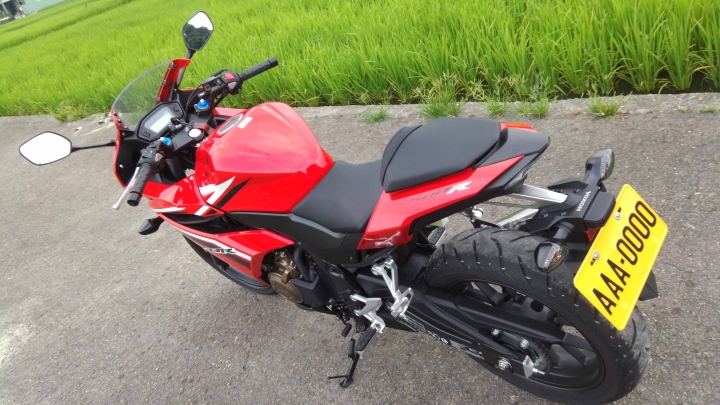 新車開箱!2016 Honda CBR500R 侵略紅