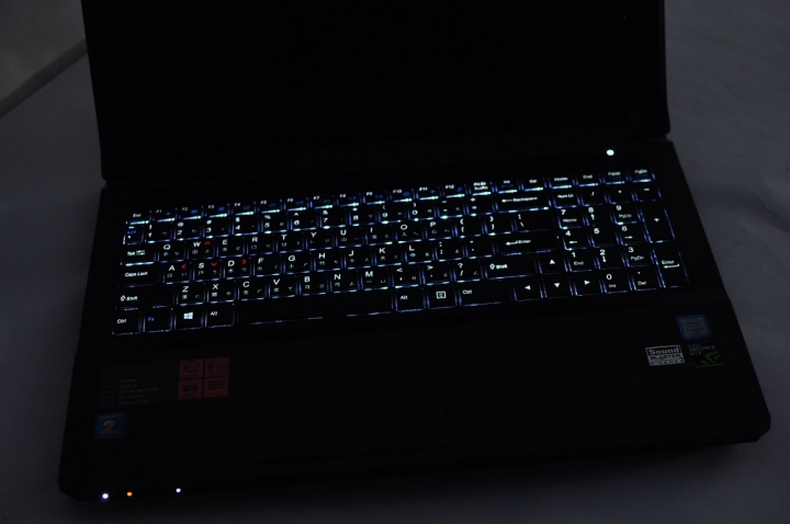 GIGABYTE P16G 技嘉首款GTX960M電競筆電