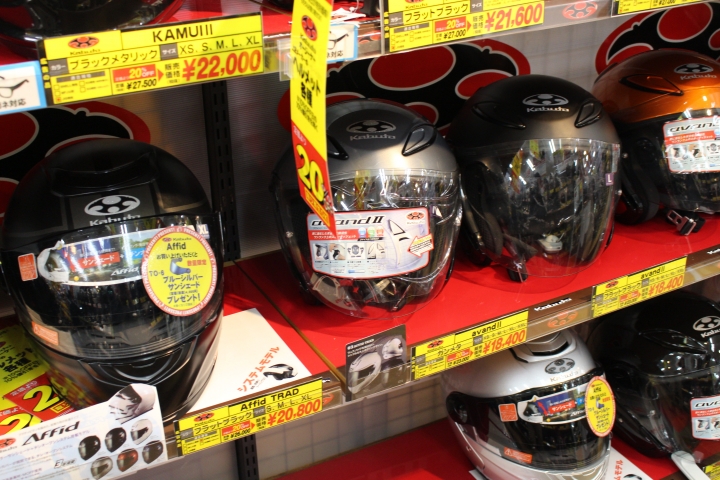 為了XXL內襯而特定到了東京NAPS足立店