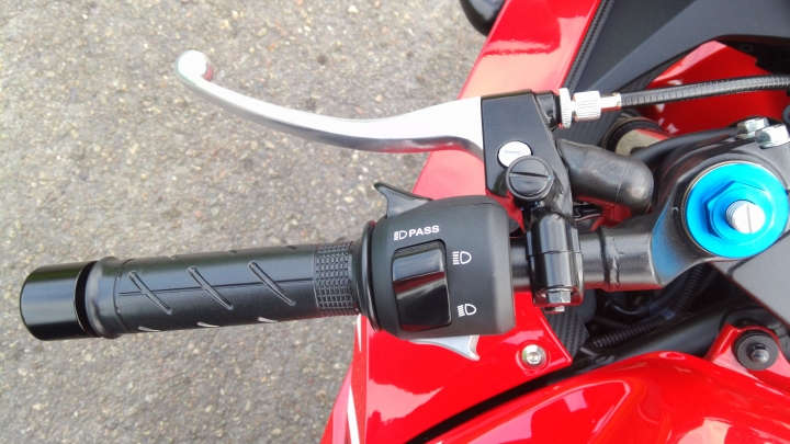 新車開箱!2016 Honda CBR500R 侵略紅