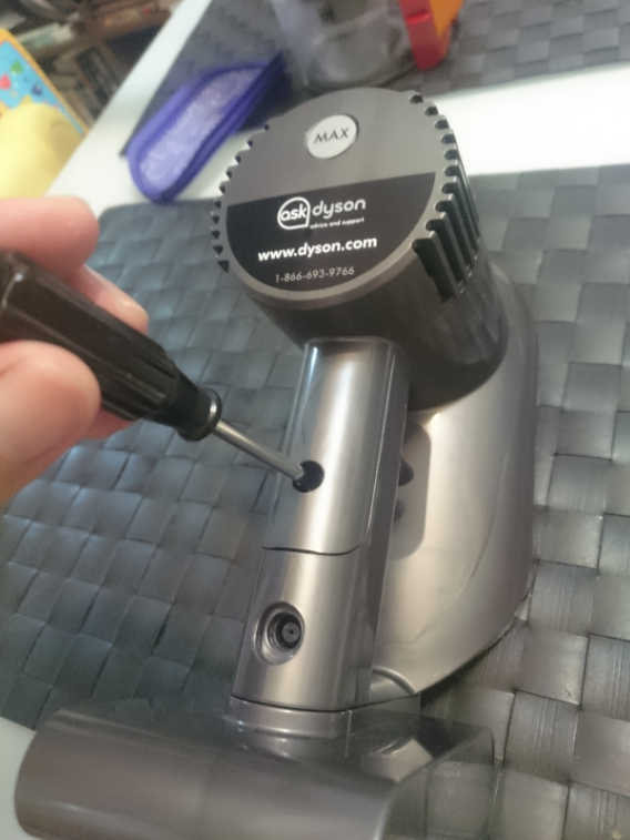 DYSON DC34副廠電池開箱 自己換電池方便快速省荷包