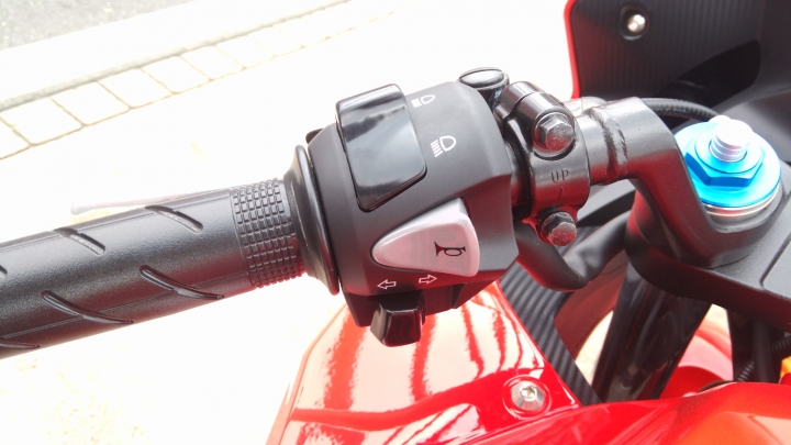 新車開箱!2016 Honda CBR500R 侵略紅