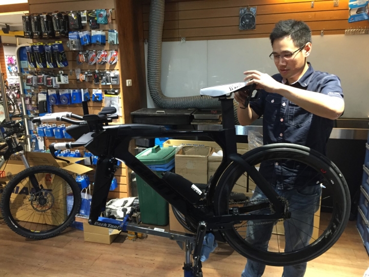 2016 Trinity Advanced Pro 1 開箱 (三鐵車_電子變速_ZIPP 404版輪_管胎) 一次滿足