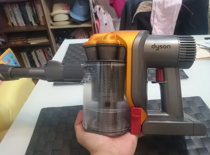 DYSON DC34副廠電池開箱 自己換電池方便快速省荷包