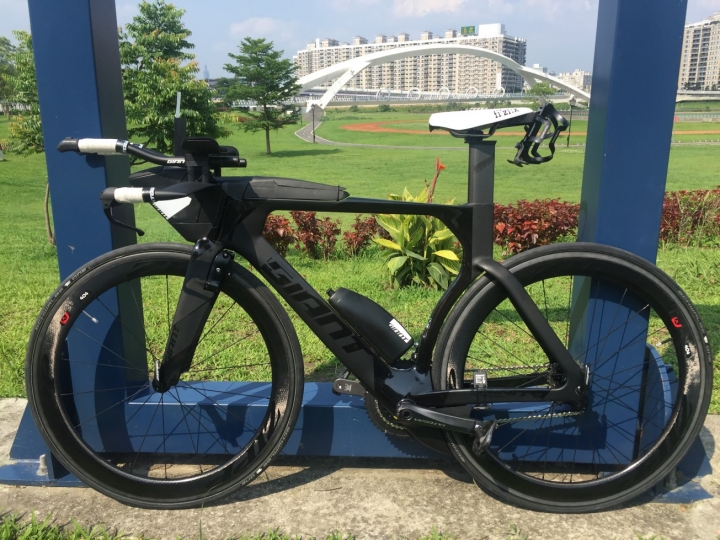 2016 Trinity Advanced Pro 1 開箱 (三鐵車_電子變速_ZIPP 404版輪_管胎) 一次滿足