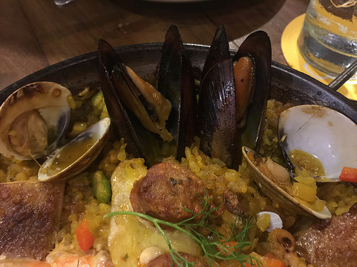 【食記】內湖捷運西湖站。Howfun好飯食堂(瑞光店)~來享用西班牙大鍋飯吧