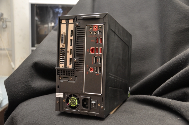 “龍魂再現” 微星電競小桌機 – Nightblade MI2不專業開箱分享