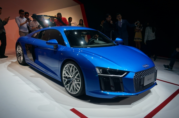 新一代鋼鐵人R8 V10 & V10 plus 晚會分享