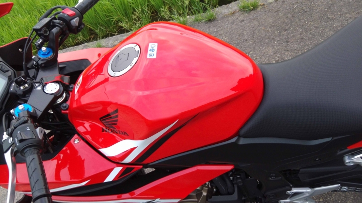 新車開箱!2016 Honda CBR500R 侵略紅