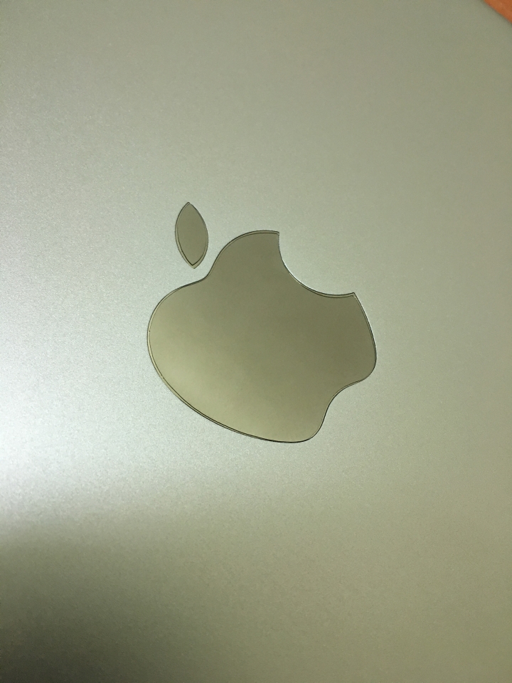iPad Pro 9.7吋 雷射切割Logo保護貼 裸機使用分享