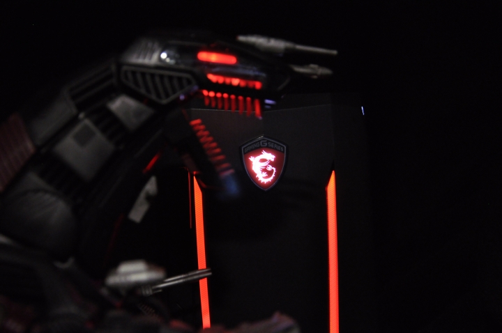 “龍魂再現” 微星電競小桌機 – Nightblade MI2不專業開箱分享