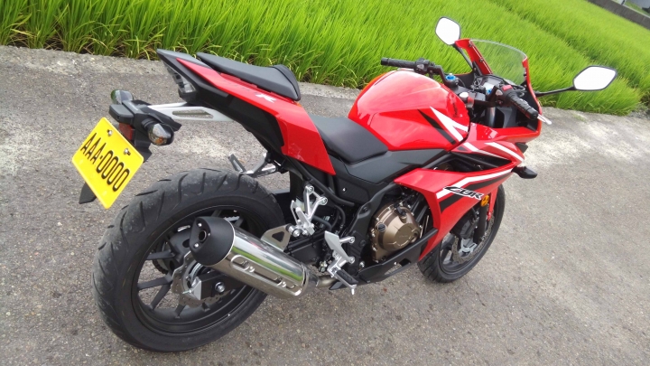 新車開箱!2016 Honda CBR500R 侵略紅