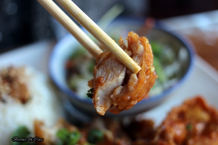 厚道飲食店古早味的排骨飯(三峽廟口店)