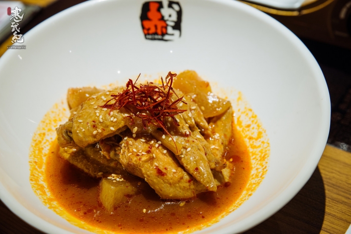 捷運中山站‧赤から鍋 Akakara 中山旗艦店|名古屋來的赤味噌鍋物‧11級辣度任君挑戰!