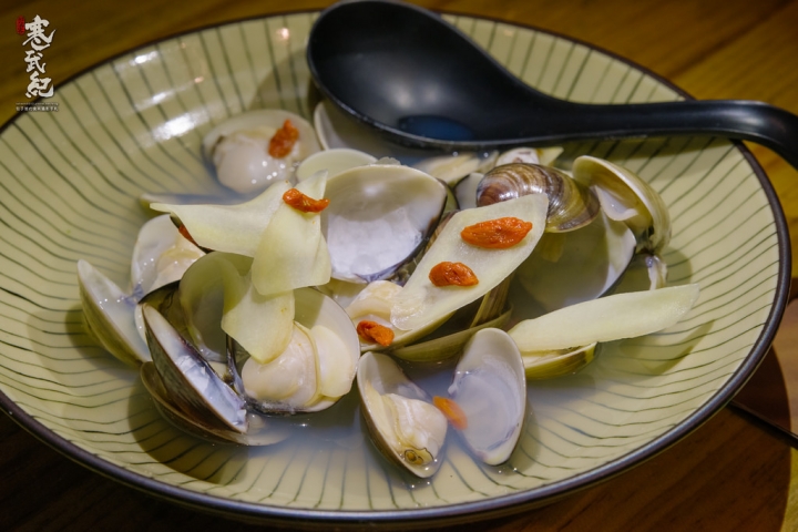酒窩 南京店|超值清酒單杯品飲‧精緻酒食私房品酩好店!