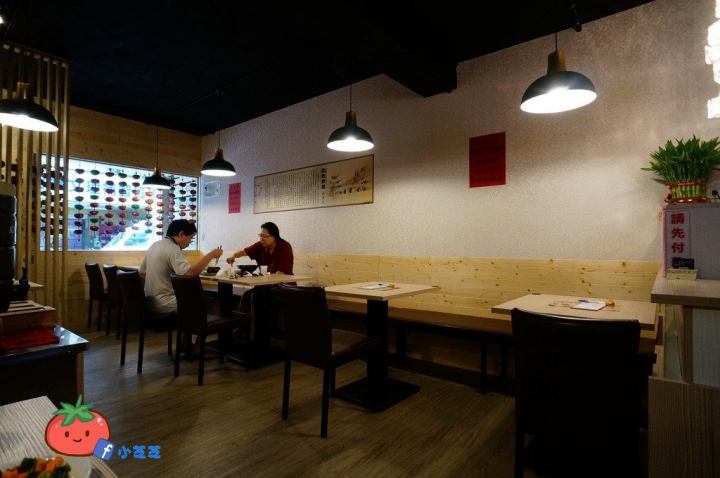 【台北美食】雲南料理 北醫美食推薦 吳興街 過橋米線 云香阁(雲香閣) 雲南汽鍋雞 月亮蝦餅 椒麻雞 泰國料理