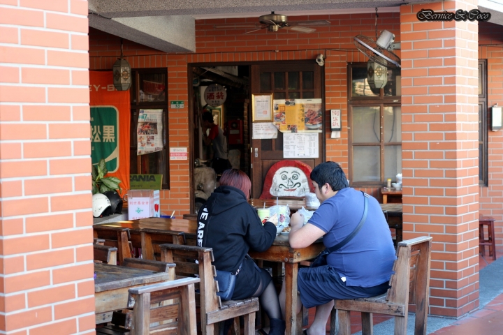 厚道飲食店古早味的排骨飯(三峽廟口店)