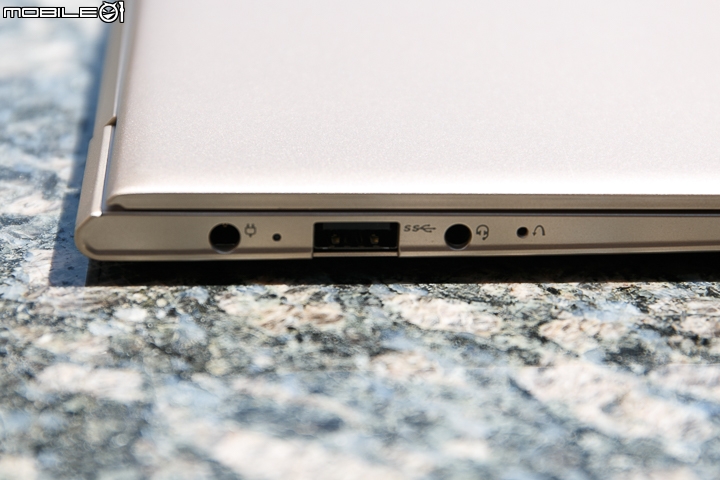 如絲綢般輕薄 Lenovo IdeaPad 710s