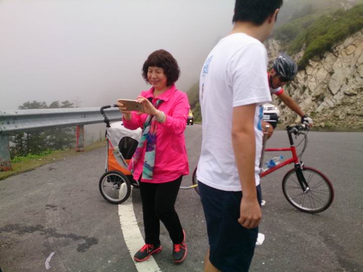 騎車一年多後……我還是不自量力去挑戰武嶺