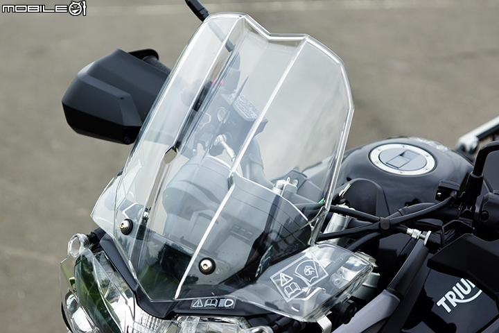 英式多功能悍虎 Triumph Tiger 800 XRx