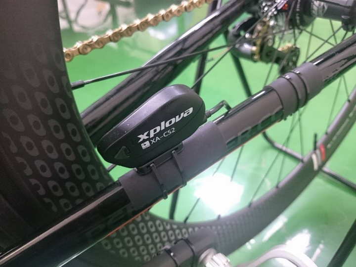 公路車<->三鐵車 轉換,9速變速10速大盤混搭。 56/39t 大盤(17齒差)。改裝和配件經驗分享