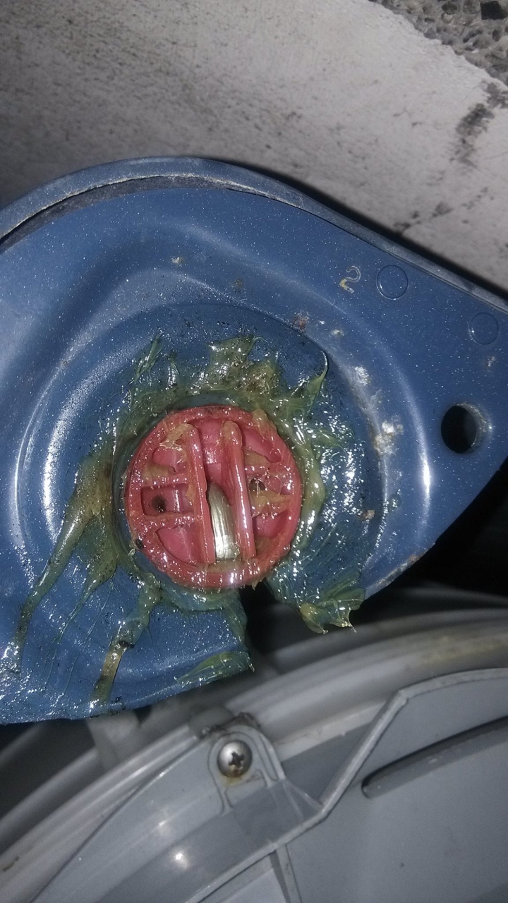 DIY 洗衣機搖晃過大異常大聲,行程走不完脫水不全 ~ 維修吊桿(吊棒、平衡桿)