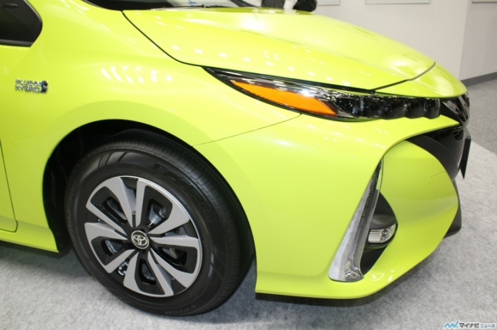 日規 PRIUS PHV 太陽能充電板全球首發 ~(美規PRIME)