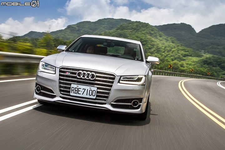 低調的強悍 Audi S8 Plus