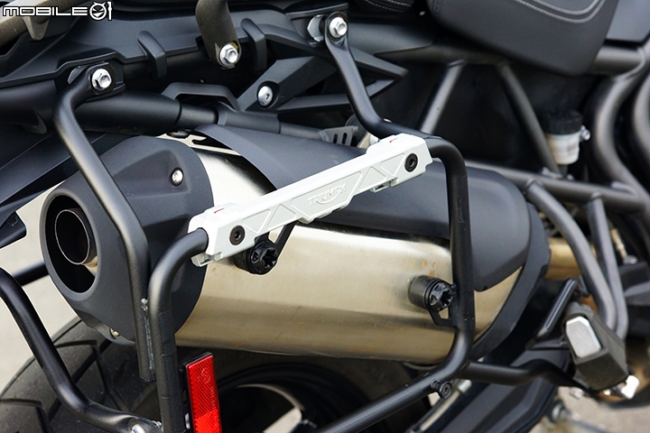 英式多功能悍虎 Triumph Tiger 800 XRx