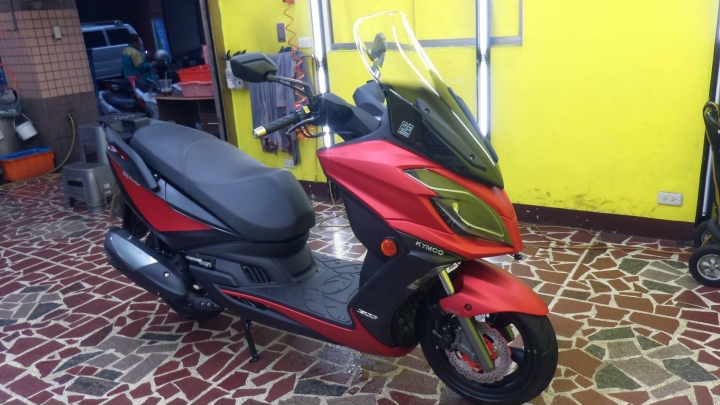 KYMCO G-DINK 300i 使用KOVIX KNL5 碟煞鎖開箱