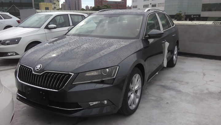2016 SUPERB COMBI 2.0TDI開箱文