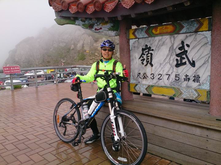 騎車一年多後……我還是不自量力去挑戰武嶺