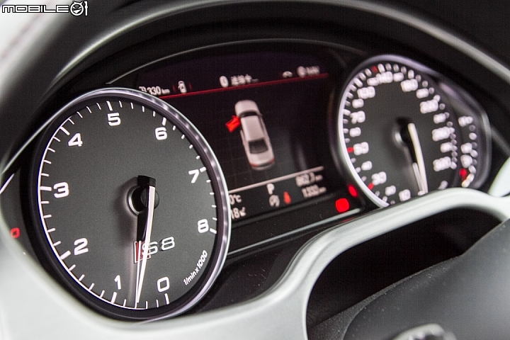 低調的強悍 Audi S8 Plus