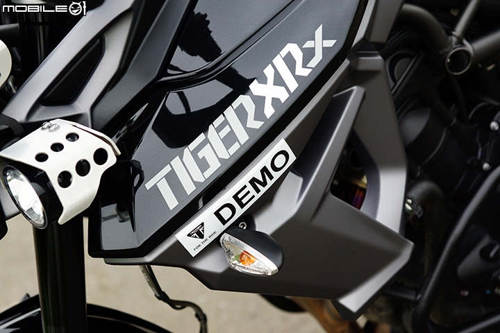 英式多功能悍虎 Triumph Tiger 800 XRx