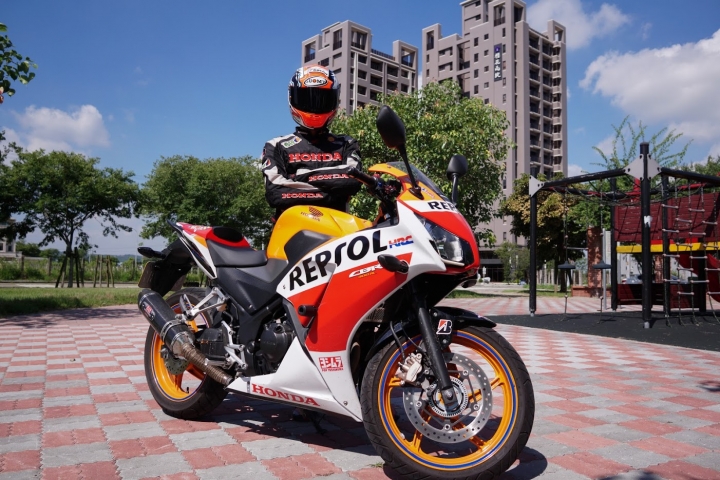 CBR300r 力豹仕 不專業開箱