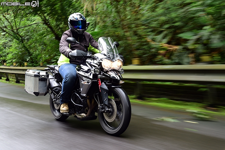 英式多功能悍虎 Triumph Tiger 800 XRx