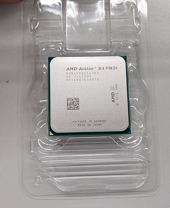 AMD Athlon X4 845 桌機版 Carrizo 和新夥伴 G550M