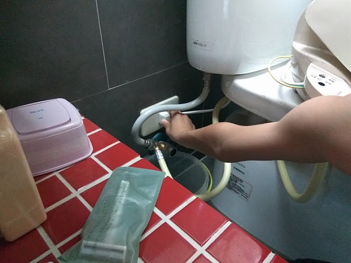 小鮮肉水電工之【PANA-DL-WH40免治馬桶座安裝】