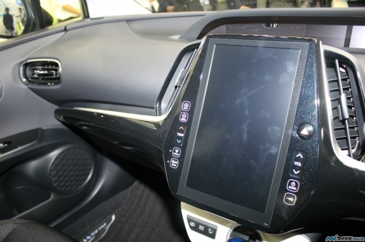日規 PRIUS PHV 太陽能充電板全球首發 ~(美規PRIME)