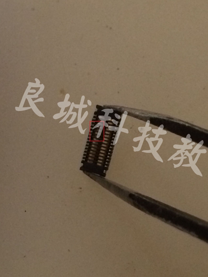 I Phone 4 摔機泡水連接座斷線《維修分享》