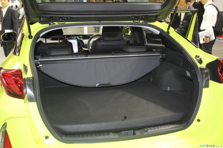日規 PRIUS PHV 太陽能充電板全球首發 ~(美規PRIME)