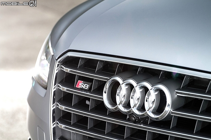 低調的強悍 Audi S8 Plus