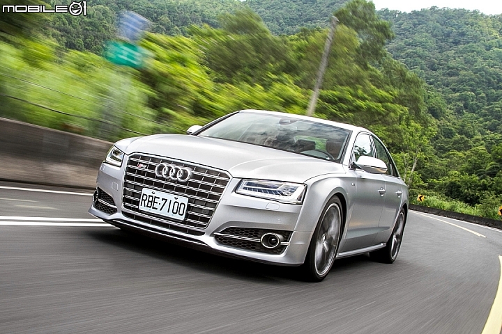 低調的強悍 Audi S8 Plus