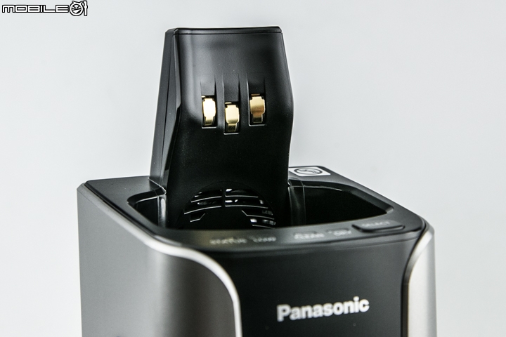 Panasonic密著5枚刃電鬍刀ES-LV9A 試用分享