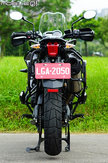 英式多功能悍虎 Triumph Tiger 800 XRx