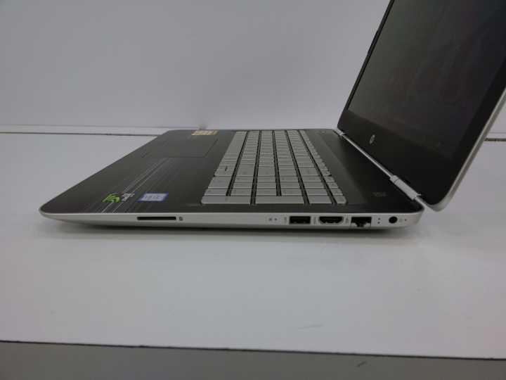 【新兵報到】HP Pavilion 15-bc024TX 輕薄電競筆電 首發開箱