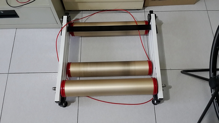 公路車『實心胎 NEXO』恐怕不適合在訓練台上連續騎乘或高速騎乘衝刺~恐有安全性問題...